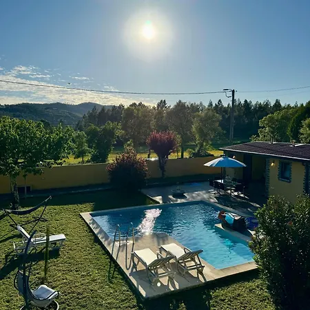 Refugio Serras Do Porto-luz&martins 파레데스