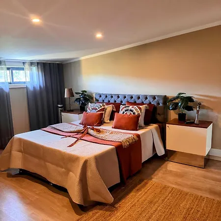 Refugio Serras Do Porto-luz&martins Vakantiehuis *